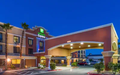Holiday Inn Express Hotel & Suites Henderson by IHG
