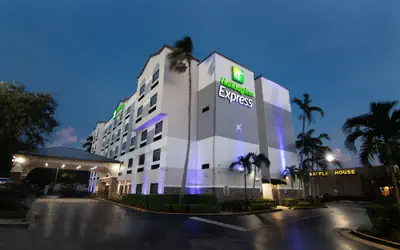 Holiday Inn Express & Suites Ft. Lauderdale Airport West by IHG