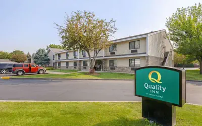 Quality Inn Oshkosh Aviation Park