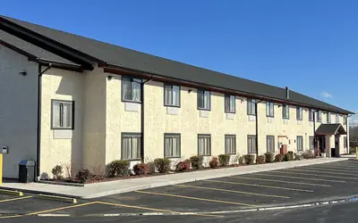 Super 8 by Wyndham Campbellsville KY