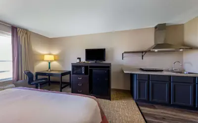 Super 8 by Wyndham Jackson MN