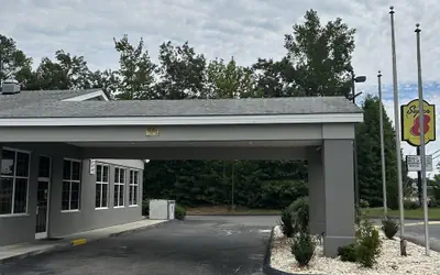 Super 8 by Wyndham Fayetteville