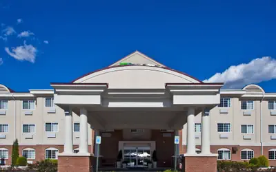 Holiday Inn Express Hotel & Suites Charlotte by IHG