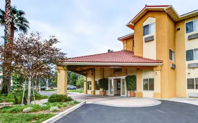 Comfort Inn Fontana
