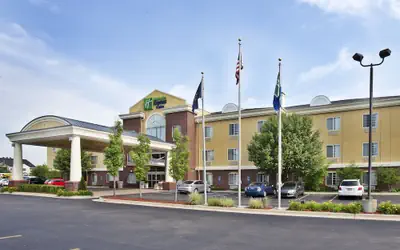 Holiday Inn Express Hotel & Suites Woodhaven by IHG