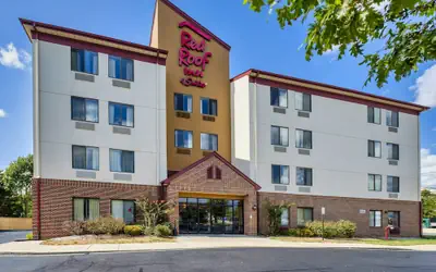 Red Roof Inn & Suites Dover Downtown