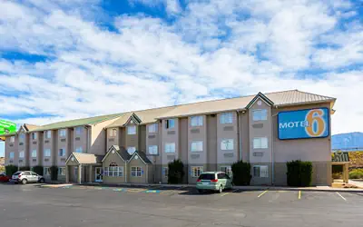 Motel 6 Bernalillo, NM