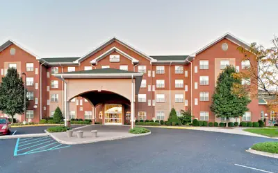 Hawthorn Suites by Wyndham Louisville East