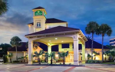 La Quinta Inn & Suites by Wyndham Jacksonville Butler Blvd