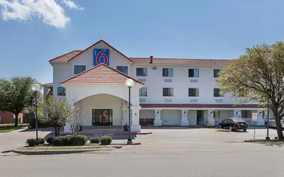 Motel 6 Bedford, TX - Fort Worth
