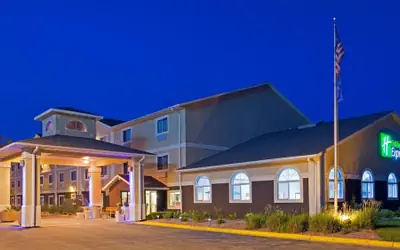 Holiday Inn Express Deforest by IHG