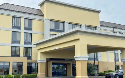 OYO Townhouse Jackson/Ridgeland