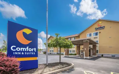 Comfort Inn & Suites Fairborn near Wright Patterson AFB