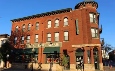 Hotel Ruby Marie