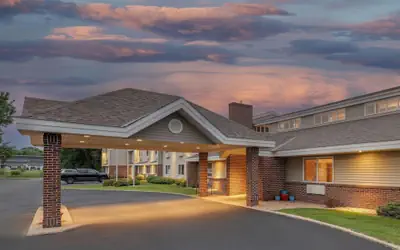 SureStay Plus Hotel by Best Western Litchfield