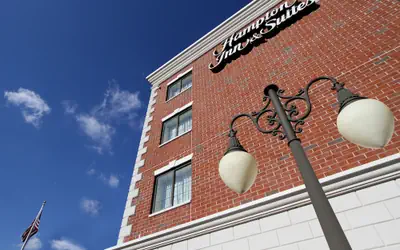 Hampton Inn & Suites Rockville Centre