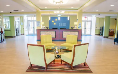 Holiday Inn Express & Suites Cocoa by IHG