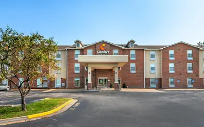 Comfort Inn & Suites Chesterfield - St. Louis