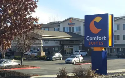 Comfort Suites Airport