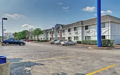 Motel 6 Glenview, IL - Chicago North