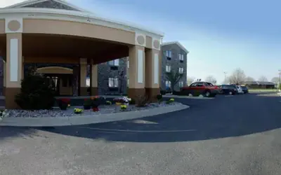 Econo Lodge Inn & Suites Monroe
