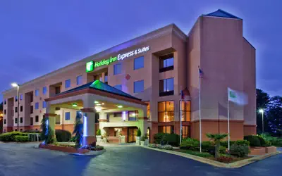 Holiday Inn Express Hotel & Suites by IHG