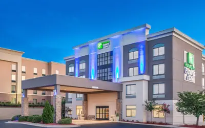 Holiday Inn Express & Suites Augusta West - Fort Gordon by IHG