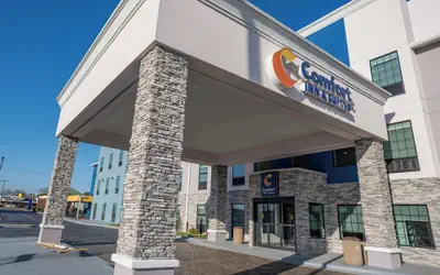 Comfort Inn & Suites River City Decatur