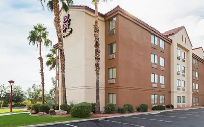 Red Roof Inn PLUS+ Phoenix West