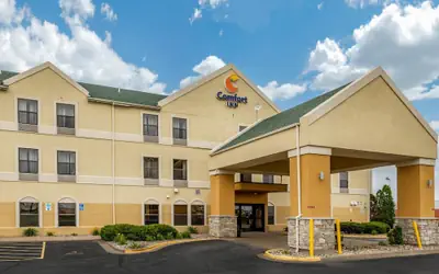 Comfort Inn Walcott near Davenport