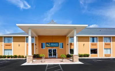 Quality Inn & Suites Heritage Park