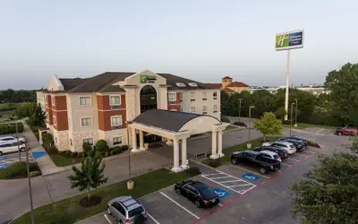 Holiday Inn Express Hotel & Suites Mount Pleasant by IHG