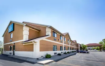 Quality Inn Monee I-57