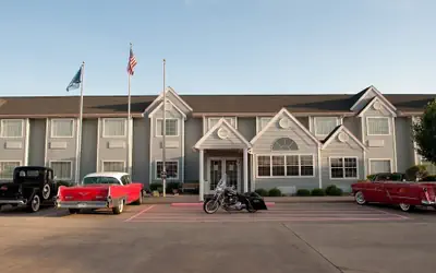 Motel 6 McAlester, OK - South