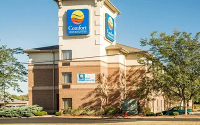 Comfort Inn & Suites West Chester - North Cincinnati