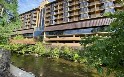 Edgewater Hotel - Gatlinburg