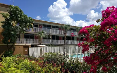 Red Carpet Inn Airport and Cruise Port Hotel Fort Lauderdale