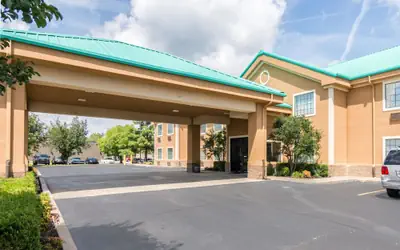 Quality Inn & Suites Alma I-40