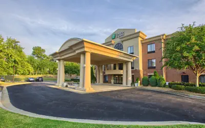 Holiday Inn Express & Suites Raleigh North - Wake Forest by IHG