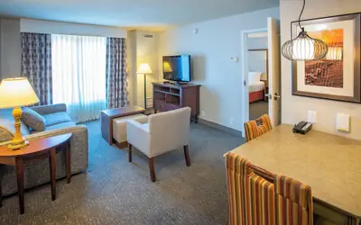 Pensacola Suites Hotel