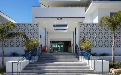 Courtyard by Marriott Santa Barbara Downtown