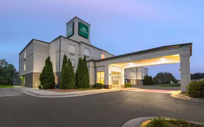 Wingate by Wyndham Dublin Near Claytor Lake State Park