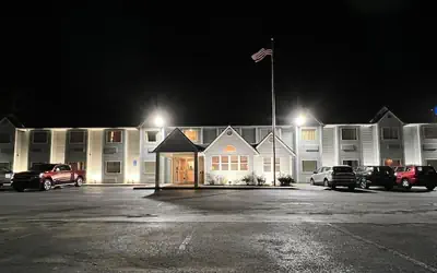 Americas Best Value Inn & Suites Ada