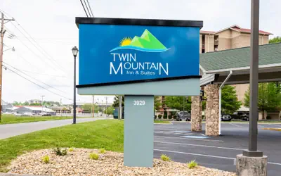 Twin Mountain Inn & Suites