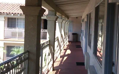 Santa Ana Travel Inn