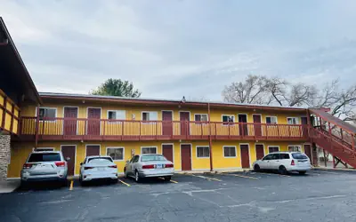 Clayton House Motel