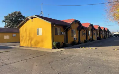 Oak Motel Modesto CA