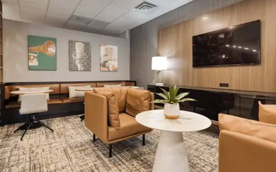 Holiday Inn Nashville Airport by IHG