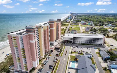 Baywatch Resort Oceanfront Dream Maker