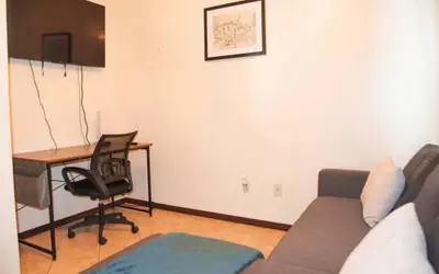 3BD 2BT Town Suite Minutes Away Medical Center